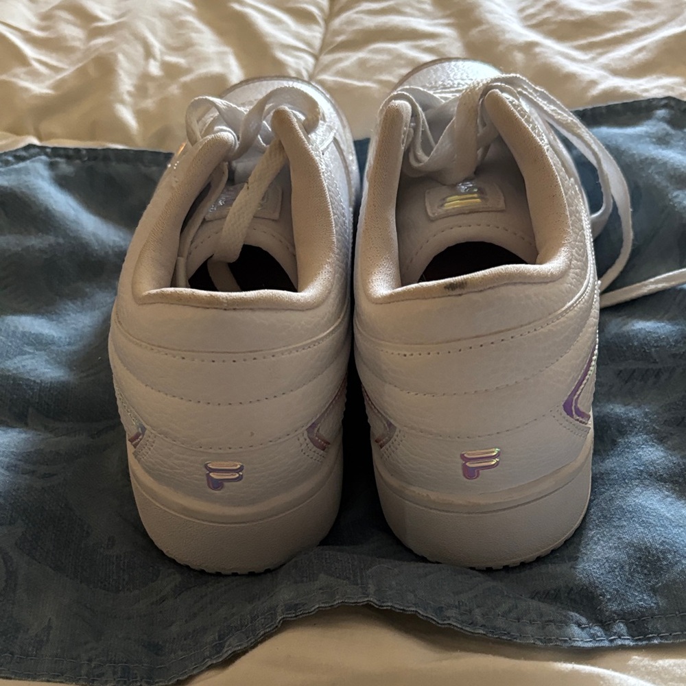 Fila Classic White Leather Sneakers - Picture 5 of 13